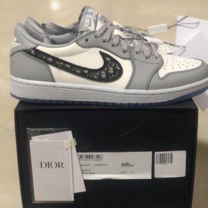 Dior x Air Jordan 1 Low Sneakers