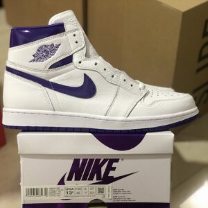 Air Jordan 1 High OG WMNS "Court Purple"