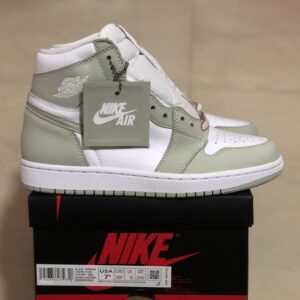 Air Jordan 1 High Light Sage White Retro Casual Basketball Shoes
