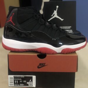 Air Jordan 11 Retro "Bred" Sneakers