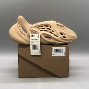 Adidas Yeezy Foam RNNR Sand Beige Hollow Out Slip-On Sandal Sneakers
