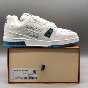 Louis Vuitton Trainer White & Blue Leather Low-Top Sneakers