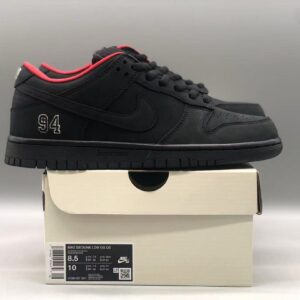 Supreme × Nike SB Dunk Low Black‑Red Classic Skate Shoes